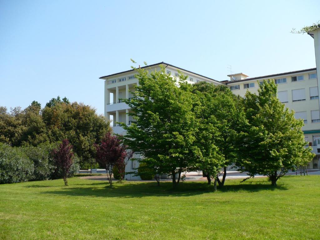 Отель Casa Per Ferie Maria Assunta Лидо ди Езоло Экстерьер фото