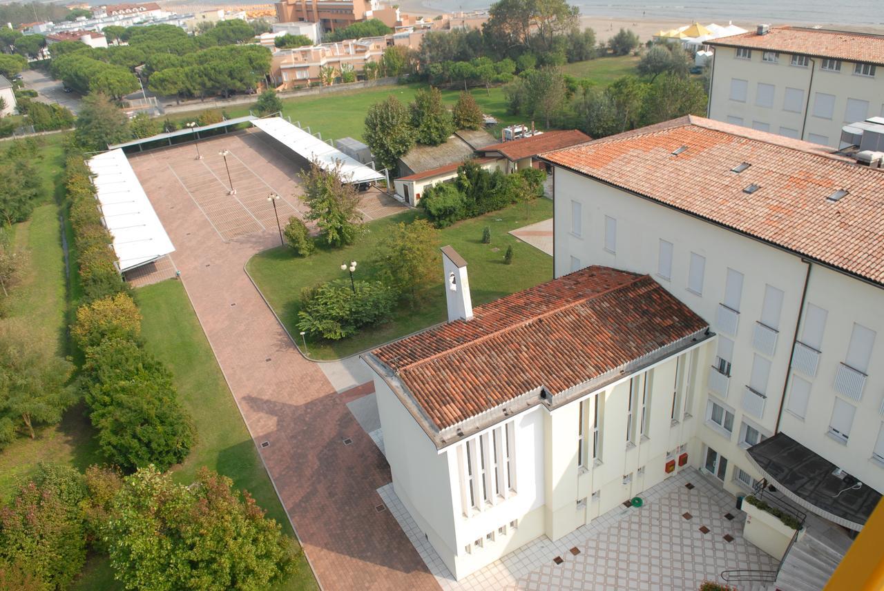 Отель Casa Per Ferie Maria Assunta Лидо ди Езоло Экстерьер фото